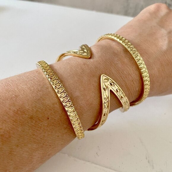 Modern Statement Cuff Bracelet Gold Plated Embossed Open Style 2.5" Wide Small - Picture 3 of 5